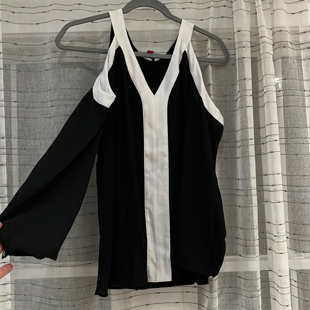 Vince Camuto blouse M